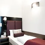 Ξενοδοχείο Arena Am Wasserpark 3*