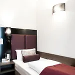 Ξενοδοχείο Arena Am Wasserpark 3*