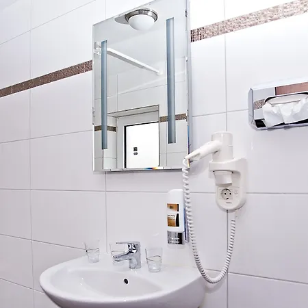 Hotel Arena Am Wasserpark 3*