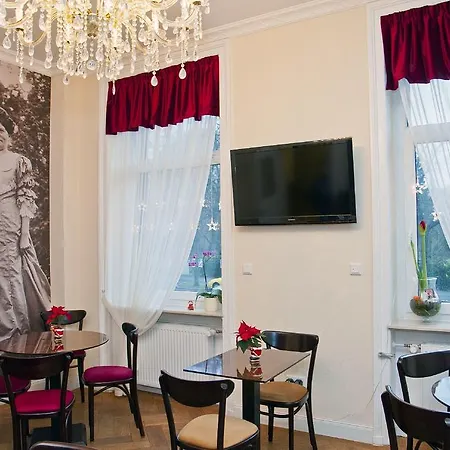 Arena Am Wasserpark Hotel 3*