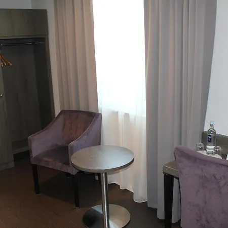 Hotel Arena Am Wasserpark 3*